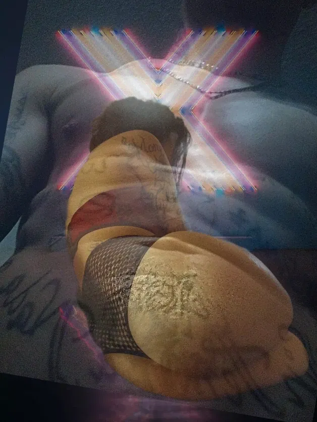 Photo by PleasureKingB with the username @PleasurfulKingB, who is a verified user,  April 11, 2024 at 5:56 PM. The post is about the topic Ass and the text says 'sexy beautiful how can anyone resist her'