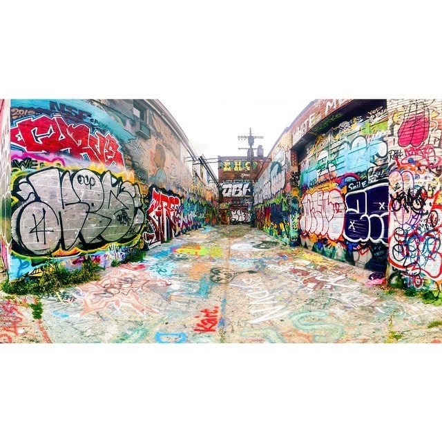 Photo by Abdias with the username @tonto42033,  September 16, 2014 at 11:32 PM and the text says 'I would like to go there. #graffiti  #art  #beautiful  #dope  #paradise  #capsfordays'