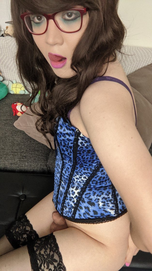 Photo by April Bee with the username @AprilBee, who is a star user,  August 18, 2021 at 11:02 PM. The post is about the topic Transsexual and the text says 'Cute little gurl dick on show <3 xxx'