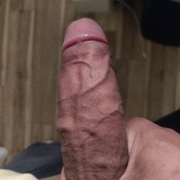 Photo by Zooyork13 with the username @Zooyork13,  May 9, 2021 at 1:20 AM and the text says 'Vains or no Vains?
#bigdick #vains #cum #horny'