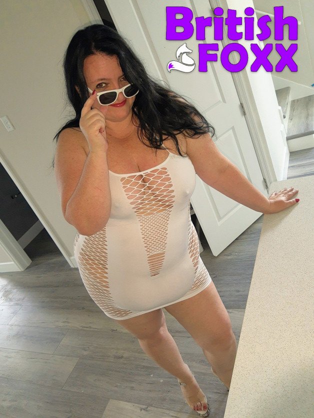 Album by britishfoxx with the username @britishfoxx, who is a star user,  June 10, 2021 at 1:37 PM. The post is about the topic British and the text says 'How ya like your Favourite Curvy Milf all dressed in white for some Memorial Weekend Fun? Cum get me on my OnlyFans while it's FREE at www.BritishFoxx.com. How Naughty will you be this Holiday? I've already been a down & dirty girl. Videos and Pics..'