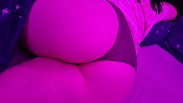 Watch the Photo by mariaxo with the username @mariaxo, who is a verified user, posted on June 11, 2021. The post is about the topic Amateurs. and the text says '💞FREE PREMIUM NUDE💞

Share, Like and Follow for a premium nude of yours truly in your inbox. Comment when done. You don't wanna miss out 🤭😘'