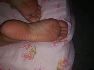 Photo by AniratacS with the username @AniratacS,  May 17, 2021 at 2:35 PM. The post is about the topic Ass, Feet, Pussy and the text says 'my little feets'