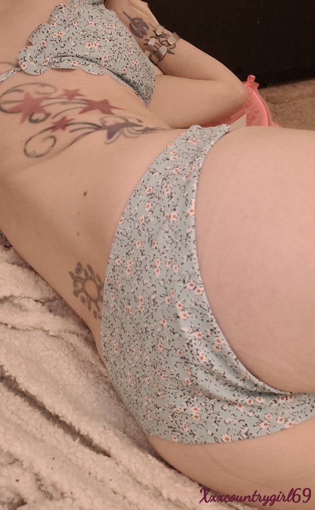 Photo by xxxcountrygirl69 with the username @xxxcountrygirl69, who is a star user,  June 27, 2021 at 4:27 AM. The post is about the topic Sexy swim wear