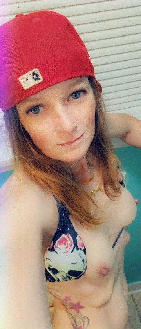 Photo by xxxcountrygirl69 with the username @xxxcountrygirl69, who is a star user,  October 21, 2021 at 12:15 AM. The post is about the topic Sexy swim wear