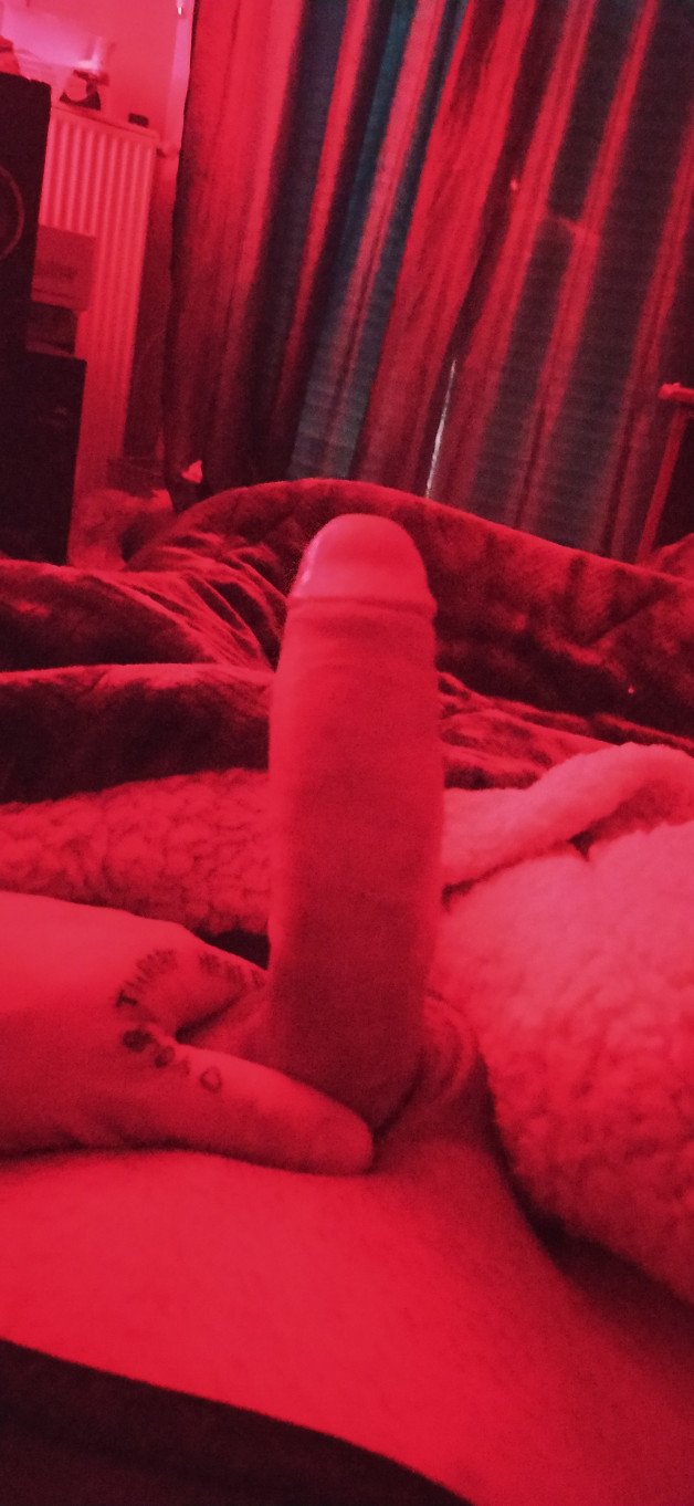 Photo by KinkyMeGr68 with the username @KinkyMeGr68,  September 8, 2021 at 9:25 PM. The post is about the topic Rate my pussy or dick and the text says 'Always Horny.. 🥵🤤'