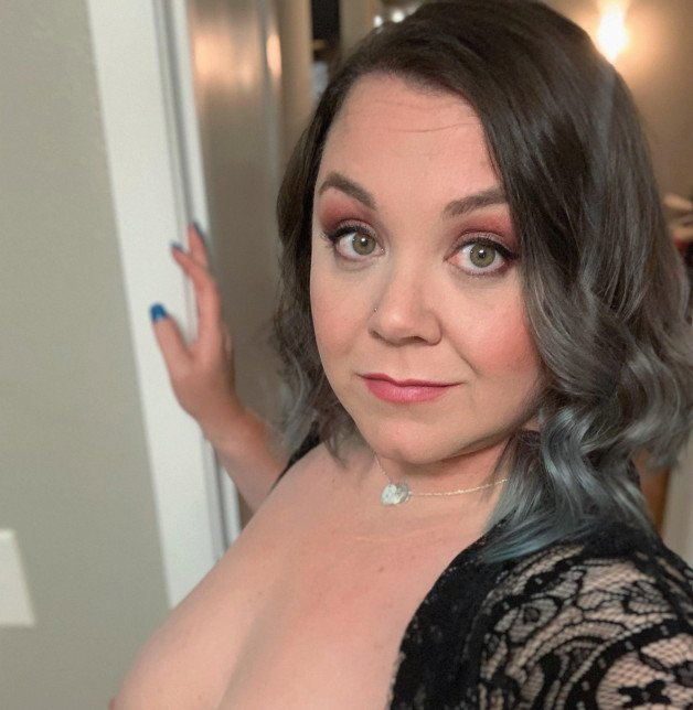 Photo by Milf with the username @milf.naked,  June 1, 2021 at 8:15 PM. The post is about the topic Sexy Milf