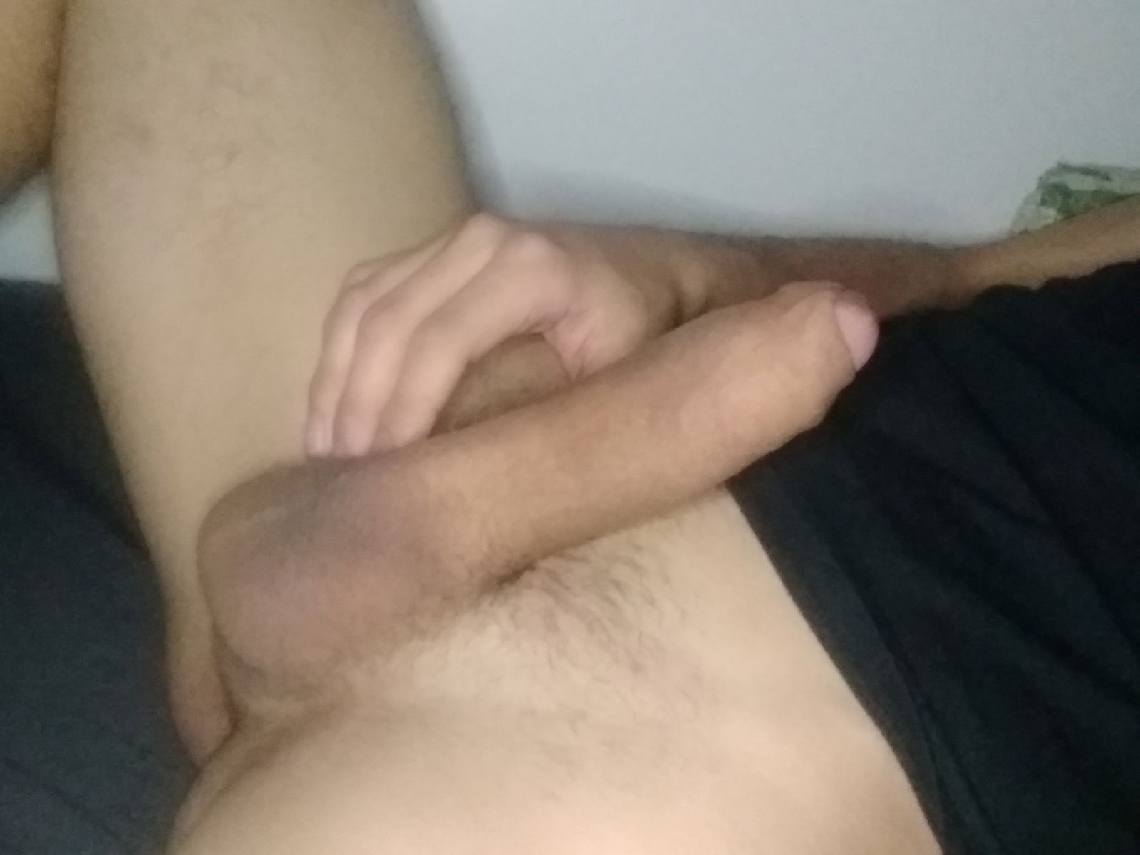 Photo by nico.bleta89 with the username @nico.bleta89,  December 25, 2022 at 10:22 PM. The post is about the topic Rate my pussy or dick and the text says 'Foticos de mi pija que tenía guardadas 👉🏻👈🏻'