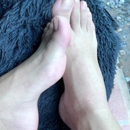 Photo by RiderFloor with the username @riderfloor, who is a star user,  May 15, 2024 at 6:34 AM. The post is about the topic Pretty Feet and the text says 'Be a good boy get your face here'