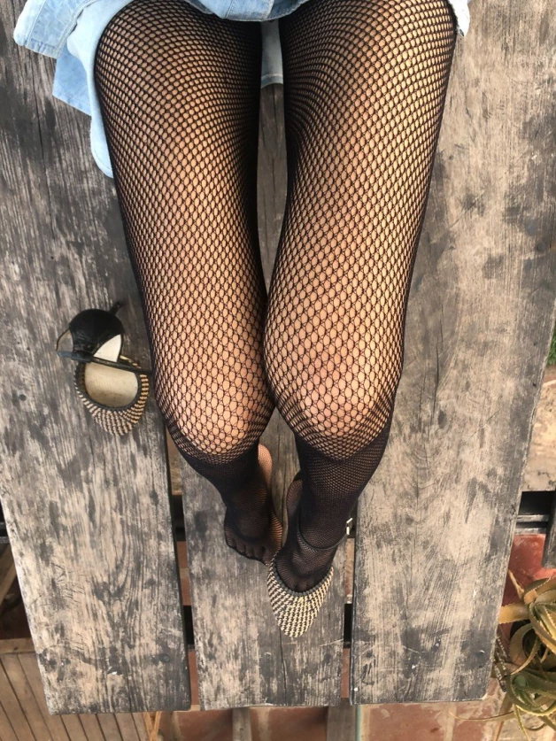 Photo by RiderFloor with the username @riderfloor, who is a star user,  April 7, 2024 at 8:23 PM. The post is about the topic Sensual Feet and the text says 'what do you think of my pretty toes?'