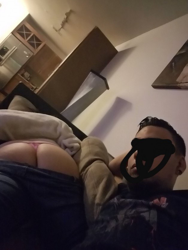 Photo by Fantasma1477 with the username @Fantasma1477,  June 11, 2021 at 8:14 PM. The post is about the topic Wife Sharing and the text says 'hey guys, new here, sharing my wife, 27 years old. Anyone interested on doing tributes? I have more pics if needed'