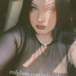 Photo by vile.valentine with the username @vile.valentine,  June 17, 2021 at 9:05 AM. The post is about the topic Goth Girls and the text says 'can i be ur girlfriend? 🖤'