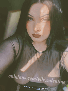 Photo by vile.valentine with the username @vile.valentine,  June 17, 2021 at 9:05 AM. The post is about the topic Goth Girls and the text says 'can i be ur girlfriend? 🖤'