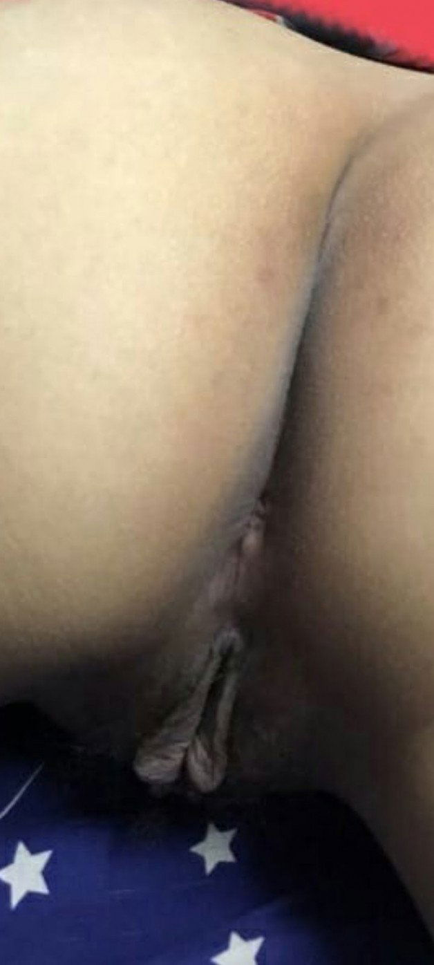 Photo by Pussy2520 with the username @Pussy2520,  July 6, 2021 at 8:43 PM and the text says 'pussy on the back'