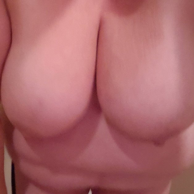 Photo by Steebo1983 with the username @Steebo1983,  June 21, 2021 at 9:33 PM. The post is about the topic Cum on my wife's pictures and the text says 'My wife's big tits'