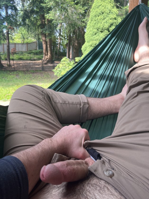 Photo by tumrumthumbs with the username @tumrumthumbs,  June 27, 2023 at 3:54 AM. The post is about the topic Public Boys and the text says 'hammock ham hock'