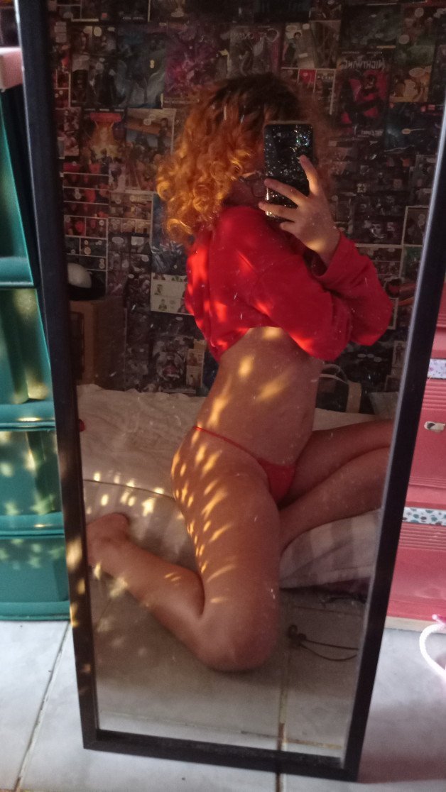 Photo by TeenyTinyBella with the username @TeenyTinyBella, who is a star user,  June 25, 2021 at 7:59 PM. The post is about the topic Amateurs and the text says 'Hot red bella. follow me on me  hot interactions and new content'