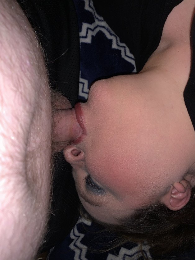 Photo by Bbwlover743 with the username @Bbwlover743,  June 28, 2021 at 9:27 AM. The post is about the topic blowjob and the text says 'Daddys Cock Sucker'