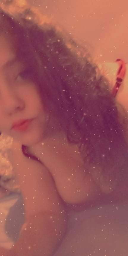 Photo by Stoner.420 with the username @Stoner.420,  July 2, 2021 at 6:35 AM. The post is about the topic Hotwife/Cuckold Snapchat and the text says 'my beautiful boo😝😍 guys im a cuckold what whould yall do to my gf🤔'