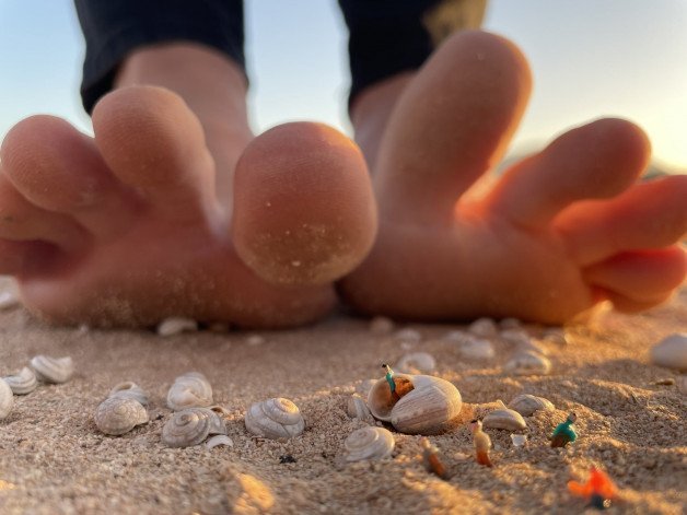 Photo by Barebackpackers with the username @Barebackpackers, who is a star user,  August 10, 2021 at 8:16 AM. The post is about the topic Giantess and the text says 'Tiny villagers wondering if their world is going to be crushed!'