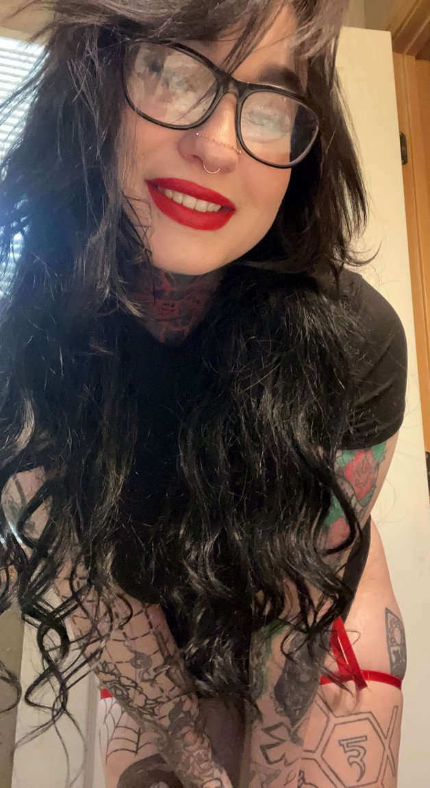 Photo by PrincessPeachyBitch with the username @PrincessPeachyBitch, who is a star user,  April 19, 2023 at 6:39 AM. The post is about the topic Tattoo and the text says 'Come play with me, you know you want to'