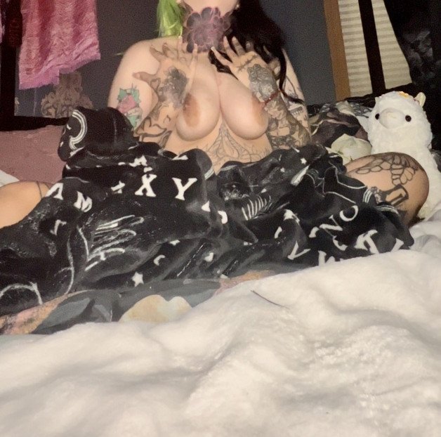 Photo by PrincessPeachyBitch with the username @PrincessPeachyBitch, who is a star user,  October 15, 2022 at 4:49 AM. The post is about the topic MILF and the text says 'Is it cold in here?'