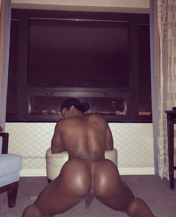 Photo by BubbleButtSir with the username @BubbleButtSir, who is a verified user,  February 9, 2019 at 2:08 PM. The post is about the topic Beefy Black Butts