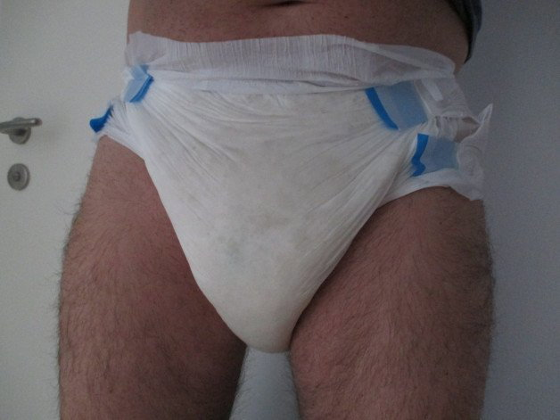Photo by WinGerhard with the username @WinGerhard,  July 30, 2021 at 8:05 PM. The post is about the topic adult diapers