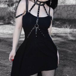 Photo by Lucifer's Lust with the username @LucifersLust,  March 23, 2022 at 5:48 AM. The post is about the topic Goth Girls