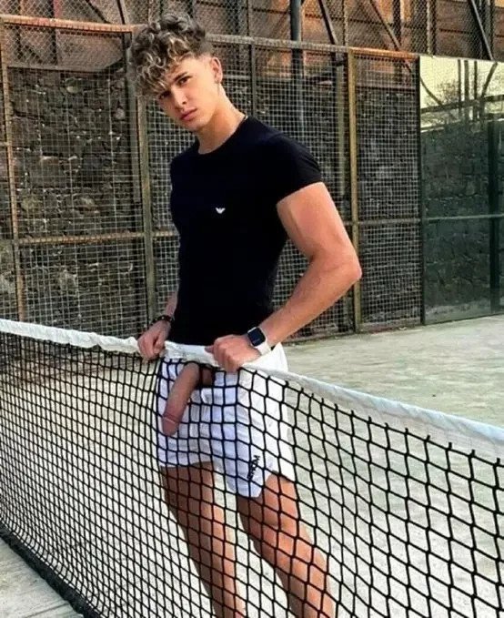 Photo by Gaywestrand with the username @Gaywestrand,  October 30, 2022 at 11:20 PM. The post is about the topic Gaywestrand and the text says 'Who wants to join me for tennis'