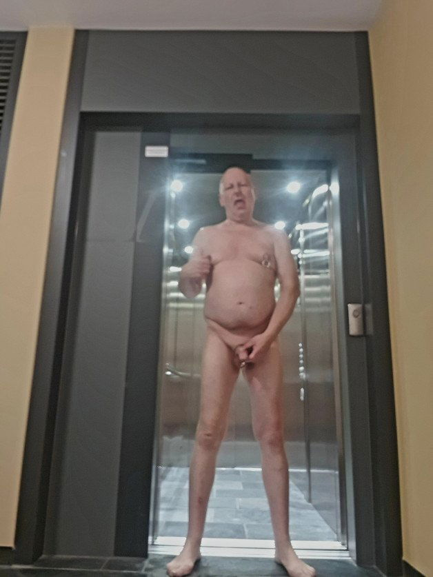 Photo by exposureslave1 with the username @exposureslave1, who is a verified user,  August 5, 2022 at 1:42 PM and the text says 'Wolfgang Schanz naked in the elevator'