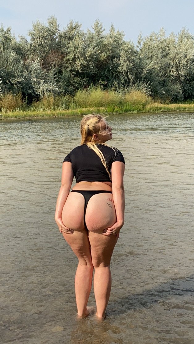 Photo by WHATILIKEOF with the username @WHATILIKEOF,  August 18, 2021 at 8:14 AM. The post is about the topic Ass and the text says '#Hellosharesome i hope you enjoy this #ass'