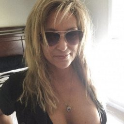 Photo by Lovebigtits69 with the username @Lovebigtits69,  February 11, 2024 at 6:00 PM. The post is about the topic MILF