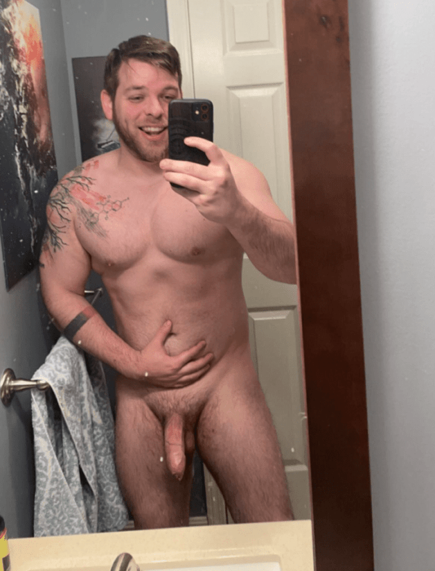Photo by Ultra-Masculine-XXX with the username @Ultra-Masculine-XXX,  September 13, 2023 at 7:48 AM. The post is about the topic Gay Amateur and the text says 'just_forshow #just_forshow #muscle #bear'