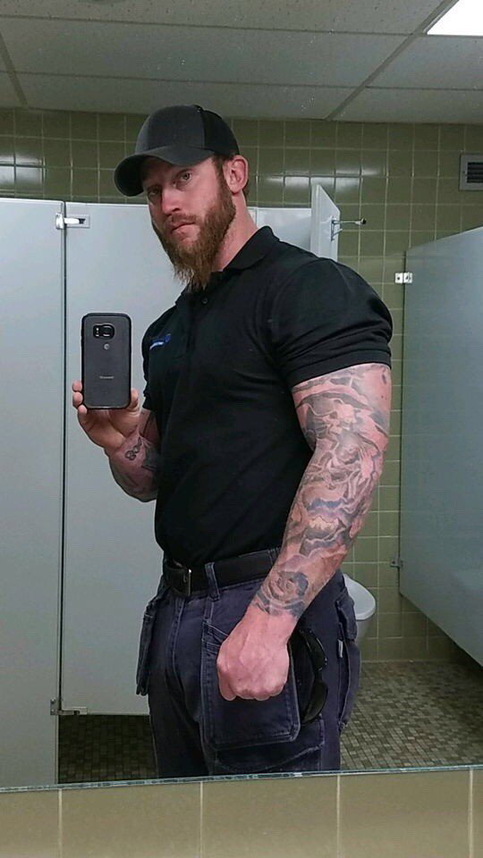 Photo by Ultra-Masculine-XXX with the username @Ultra-Masculine-XXX,  October 28, 2021 at 6:33 PM. The post is about the topic Gay Hairy Men and the text says 'Sirjamesthegr8 #Sirjamesthegr8 #hairy #muscle #hunk #beard'