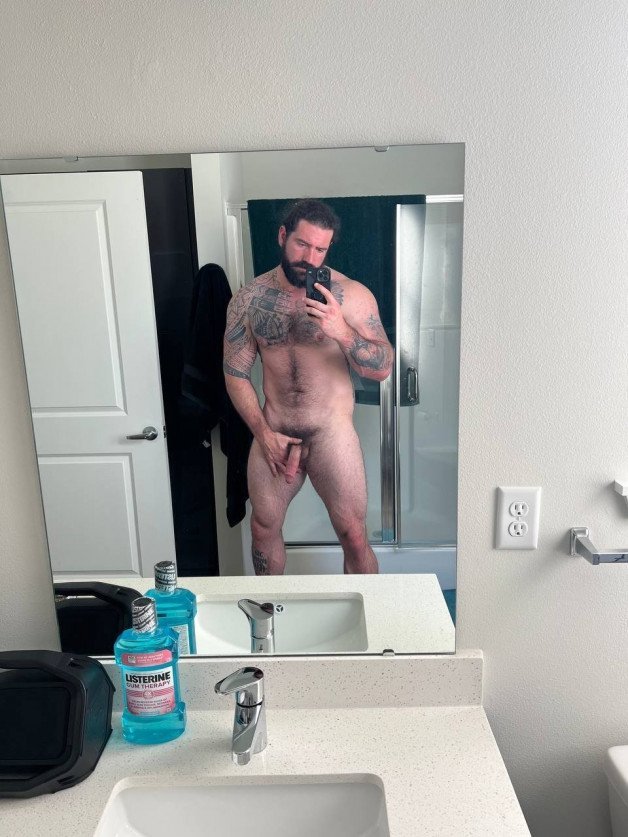 Photo by Ultra-Masculine-XXX with the username @Ultra-Masculine-XXX,  November 14, 2023 at 8:13 AM. The post is about the topic Gay Bears and the text says 'Dylan Thompson a.k.a. dylanmarkss #DylanThompson #dylanmarkss #hairy #muscle #bear #beard'