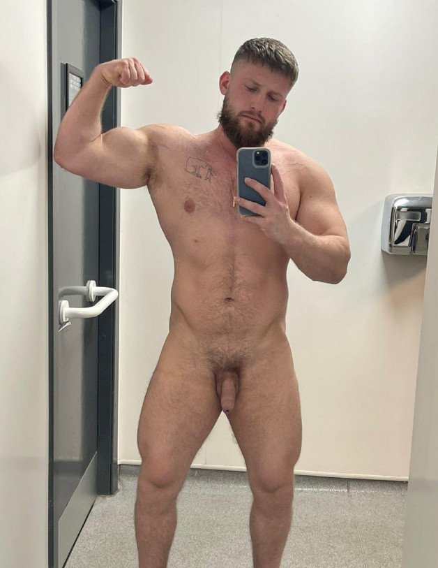 Photo by Ultra-Masculine-XXX with the username @Ultra-Masculine-XXX,  November 17, 2023 at 11:16 AM. The post is about the topic Gay Hairy Men and the text says 'Harvey Bridgestone #HarveyBridgestone #hairy #muscle #hunk #beard'