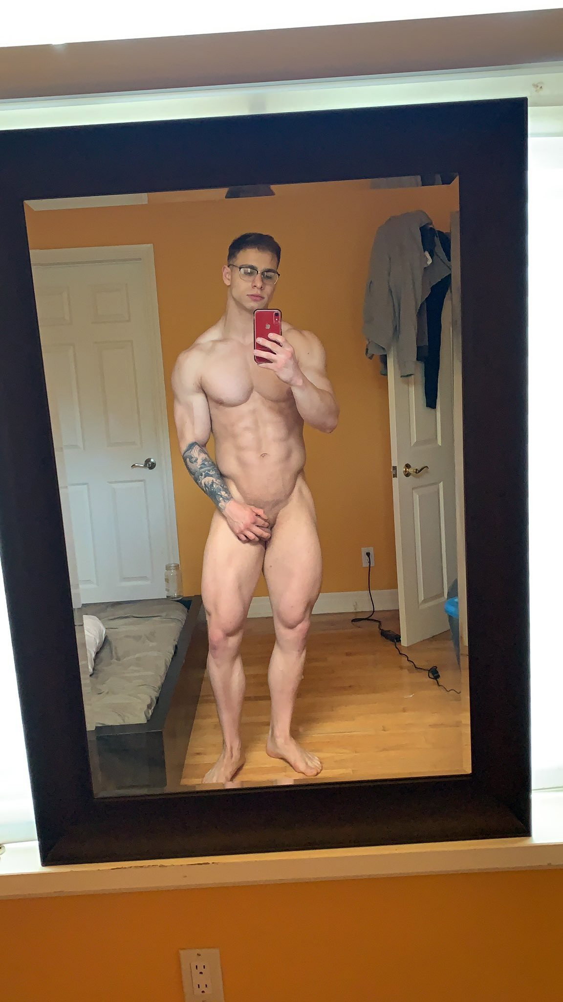 Shared Photo by Ultra-Masculine-XXX with the username @Ultra-Masculine-XXX,  April 1, 2024 at 10:49 AM. The post is about the topic Gay Selfie