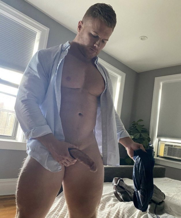 Photo by Ultra-Masculine-XXX with the username @Ultra-Masculine-XXX,  September 4, 2023 at 5:35 AM. The post is about the topic Gay Muscle and the text says 'Ryan a.k.a. rwalker866 #Ryan2 #rwalker866 #muscle #hunk'