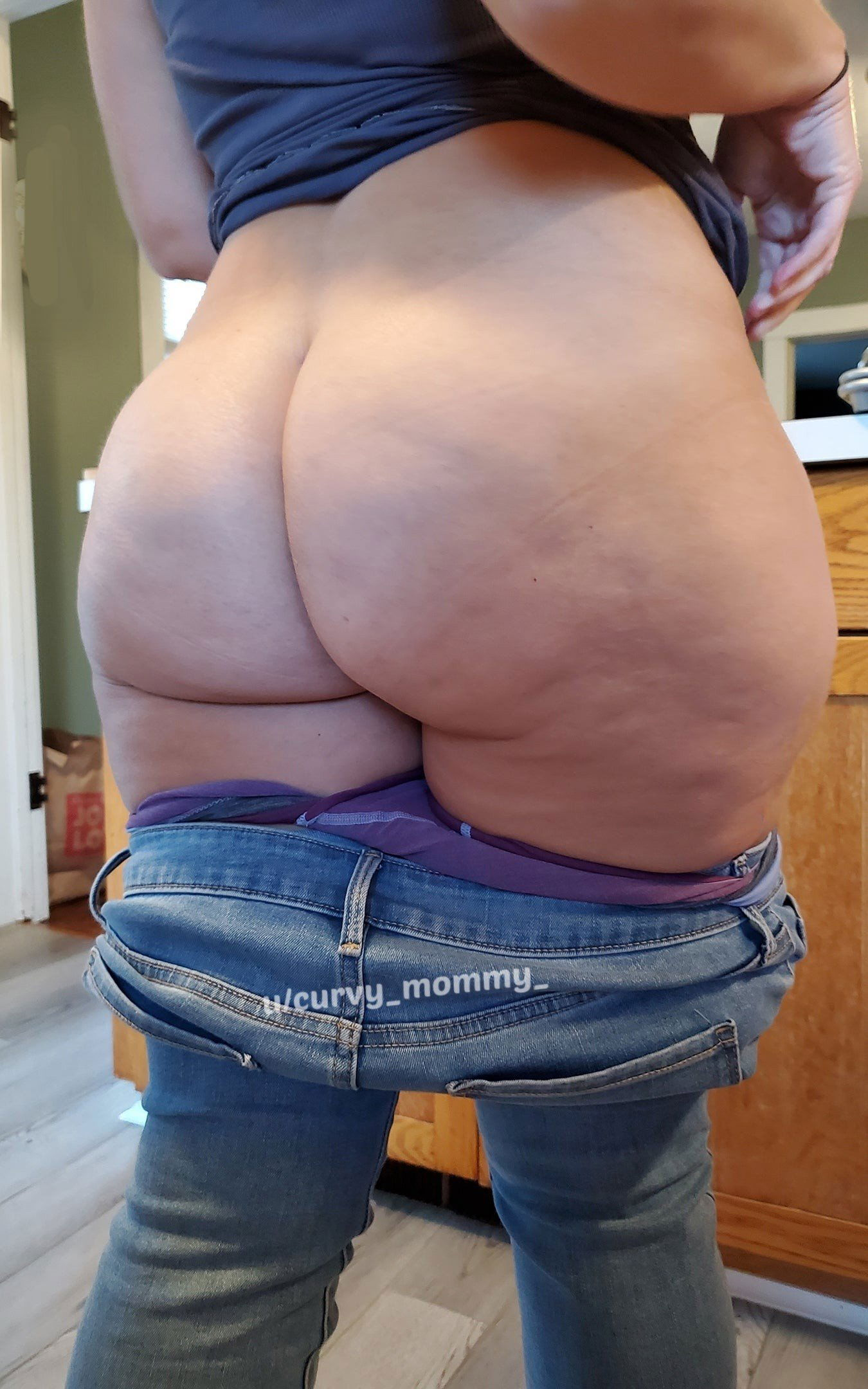 Photo by Sadhorse69 with the username @Sadhorse69,  May 29, 2022 at 1:10 AM. The post is about the topic My go to and the text says 'curvy_mommy_'