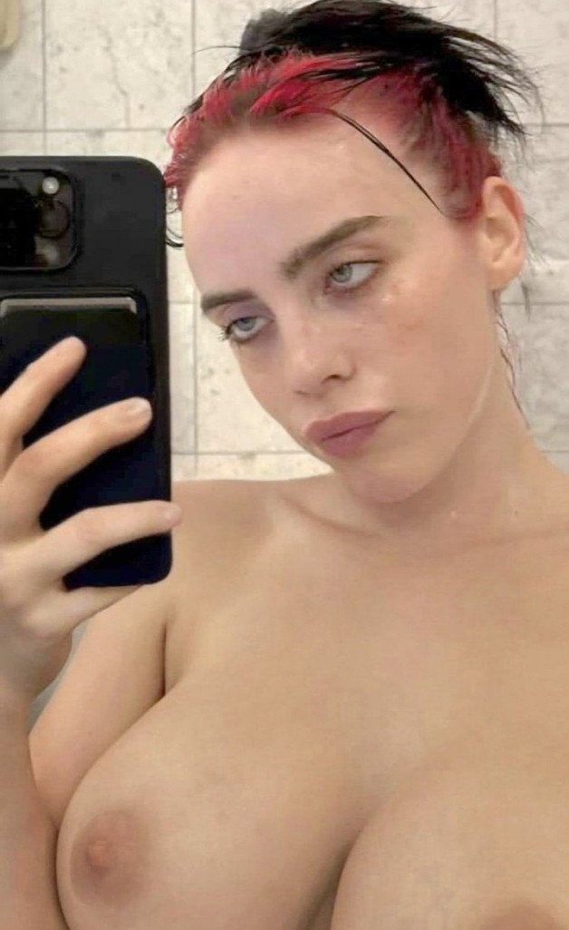 Watch the Photo by 2021SS with the username @2021SS, posted on November 25, 2023. The post is about the topic Nude Celebrity. and the text says 'billie eilish oh my ..'