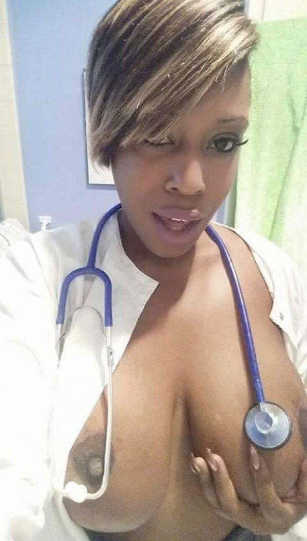 Photo by 2021SS with the username @2021SS,  August 27, 2021 at 5:02 AM. The post is about the topic Real Nurses