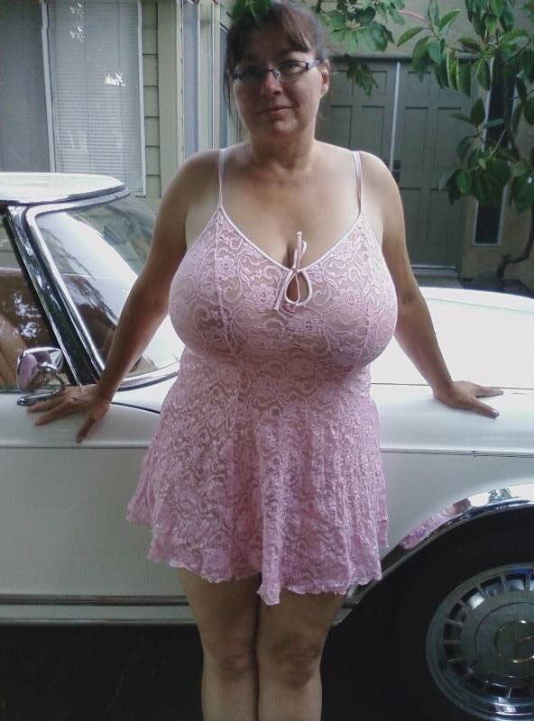 Watch the Photo by neuromilf with the username @neuromilf, posted on August 31, 2021. The post is about the topic MILF.