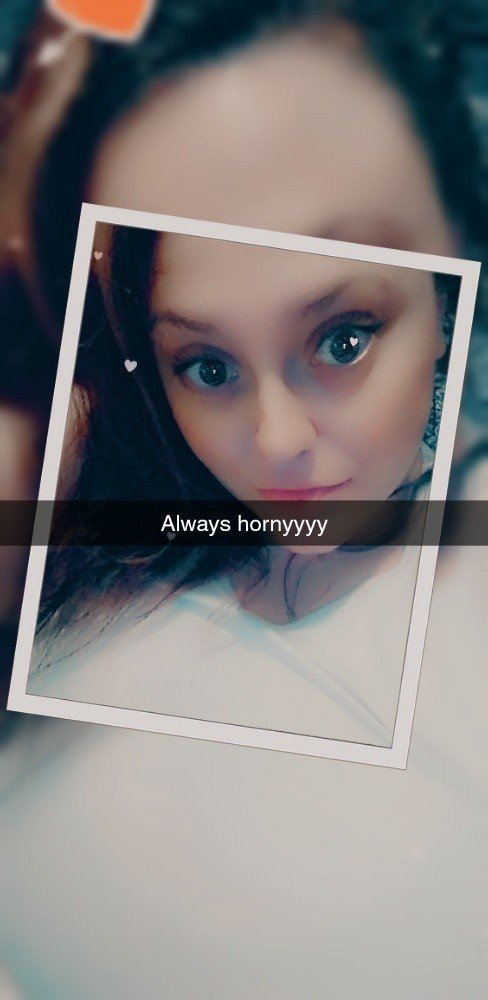 Photo by ×myļą× with the username @Thiccsexkitten,  August 31, 2021 at 9:46 AM. The post is about the topic Hotwife/Cuckold Snapchat and the text says '#snapchatpremium
#bbw #sexygirl #cheapcontent #affordableprices'