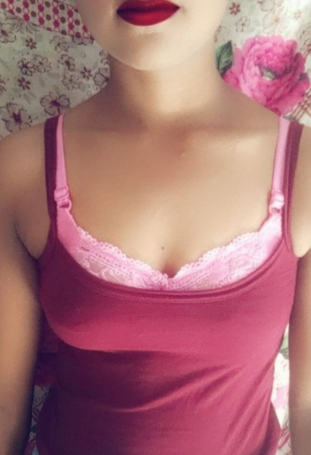 Photo by DSCLiveChat with the username @DSCLiveChat, who is a brand user,  September 24, 2021 at 1:30 PM. The post is about the topic Indian Sexy Women and the text says '#fridayfever with NEW #desislut - From all over #India.
Enjoy ##Free Video Chat in #Bhojouri #Hindi #Punjabi #Marathi #Urdu #English only @DSCCams 
चलो कुछ अति-शरारती करते हैं जैसे मैं अपना साड़ी ब्लाउज हटा दूंगा और तुम्हें अपने स्तन दिखाऊं
@dscgirls.live..'