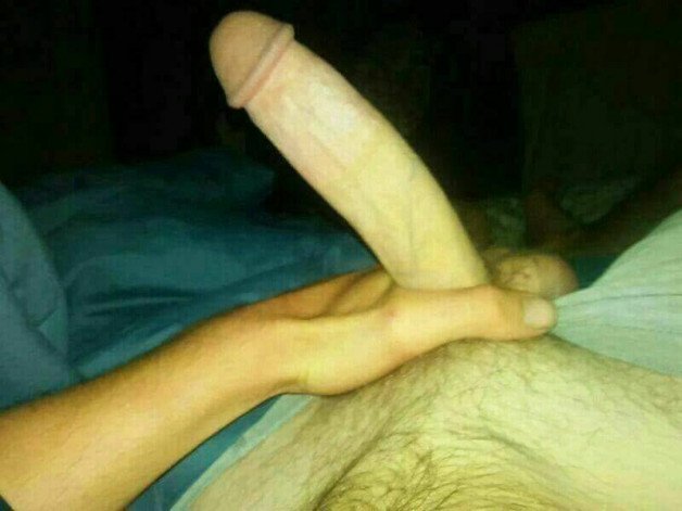 Photo by Cumslutluver with the username @Cumslutluver,  September 22, 2021 at 3:06 AM. The post is about the topic Rate my pussy or dick and the text says 'rate?'