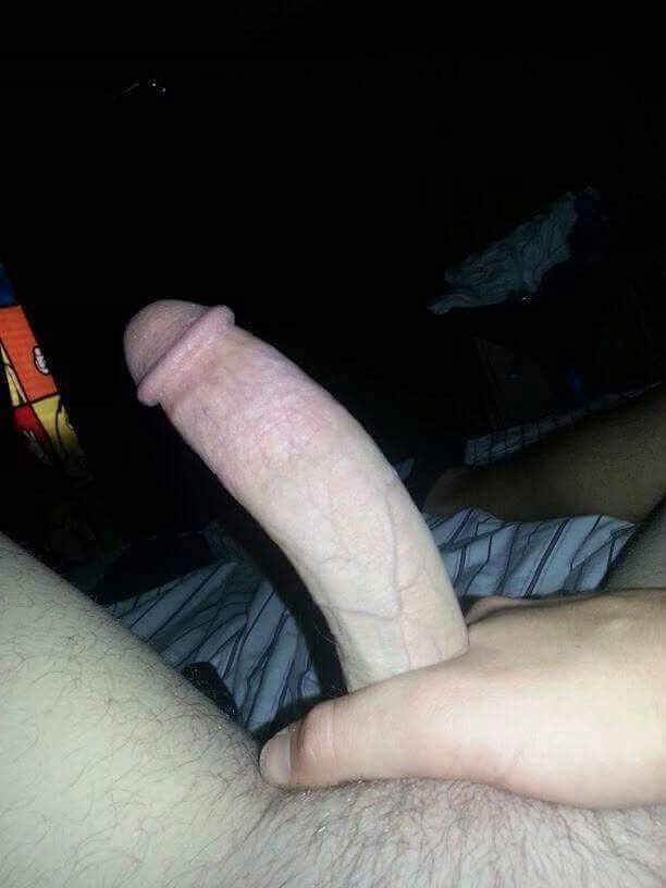 Photo by Cumslutluver with the username @Cumslutluver,  September 22, 2021 at 3:06 AM. The post is about the topic Rate my pussy or dick and the text says 'rate?'