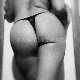 Watch the Photo by Daniellemae2122 with the username @Daniellemae2122, who is a star user, posted on January 6, 2023. The post is about the topic Cute Little Ass. and the text says 'I like my ass slapped!'