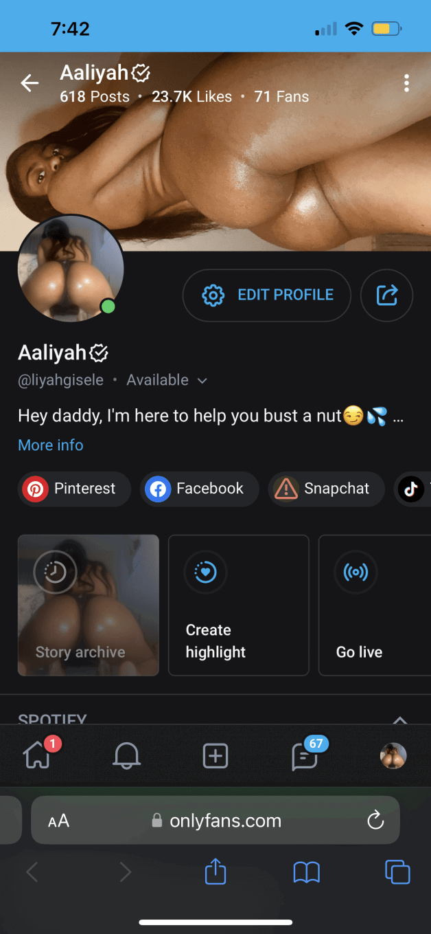 Photo by Aaliyah with the username @liyahgisele, who is a star user,  March 27, 2023 at 3:14 PM. The post is about the topic MILF and the text says 'Go subscribe to my onlyfans😛https://onlyfans.com/liyahgisele'