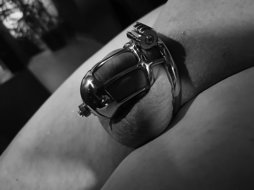 Photo by keuschimlooker with the username @keuschimlooker,  November 10, 2023 at 2:45 PM. The post is about the topic Male Chastity